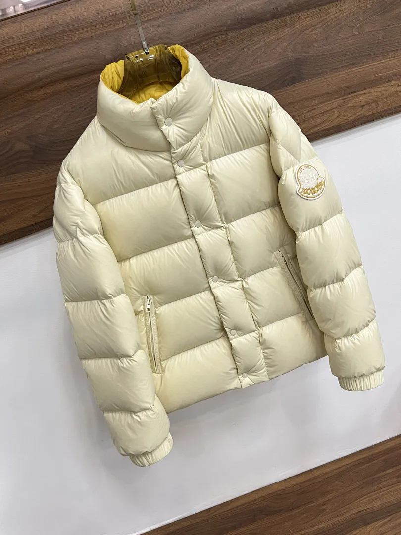 Tripiti Short Down Jacket