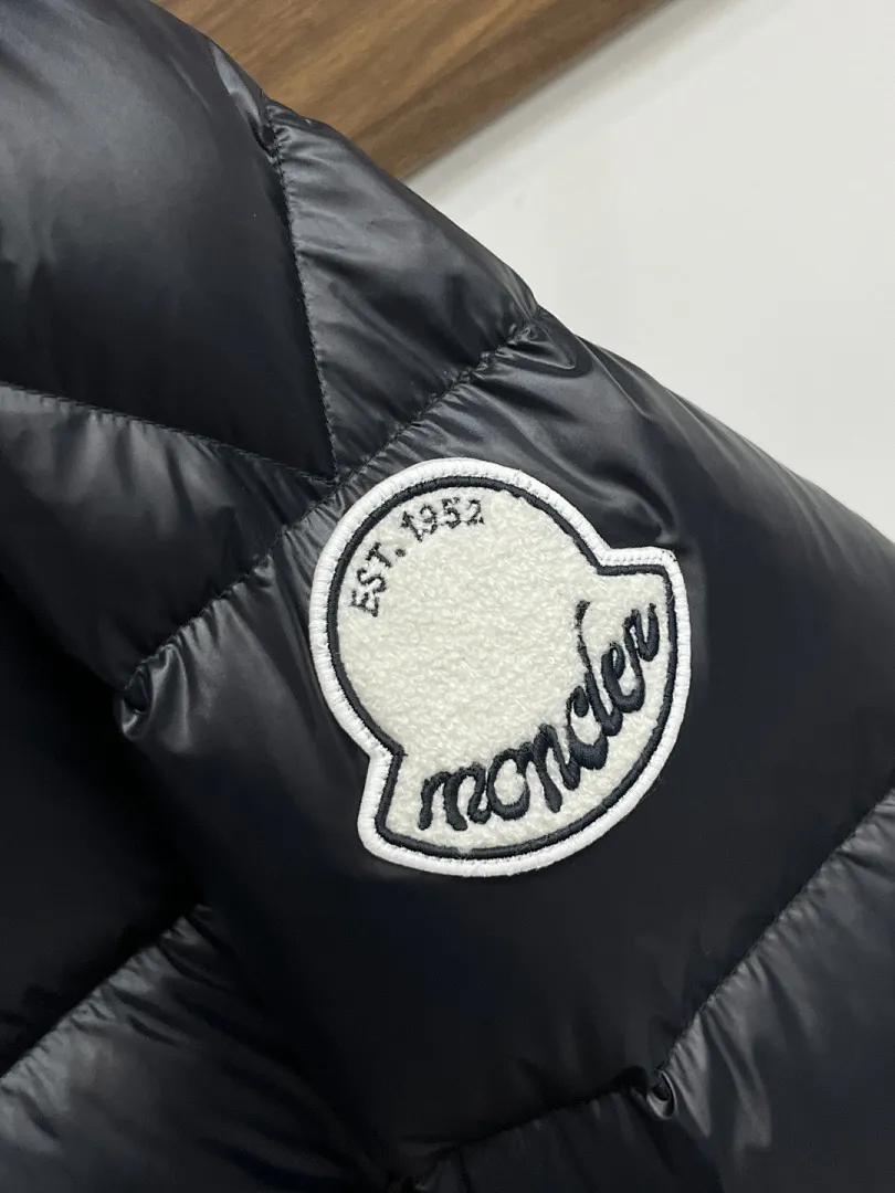 Tripiti Short Down Jacket