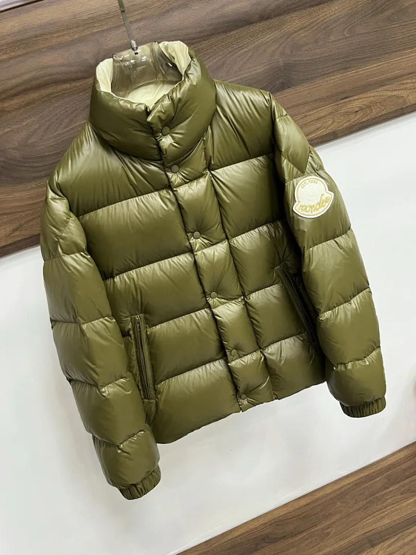 Tripiti Short Down Jacket