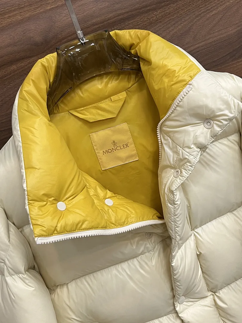 Tripiti Short Down Jacket