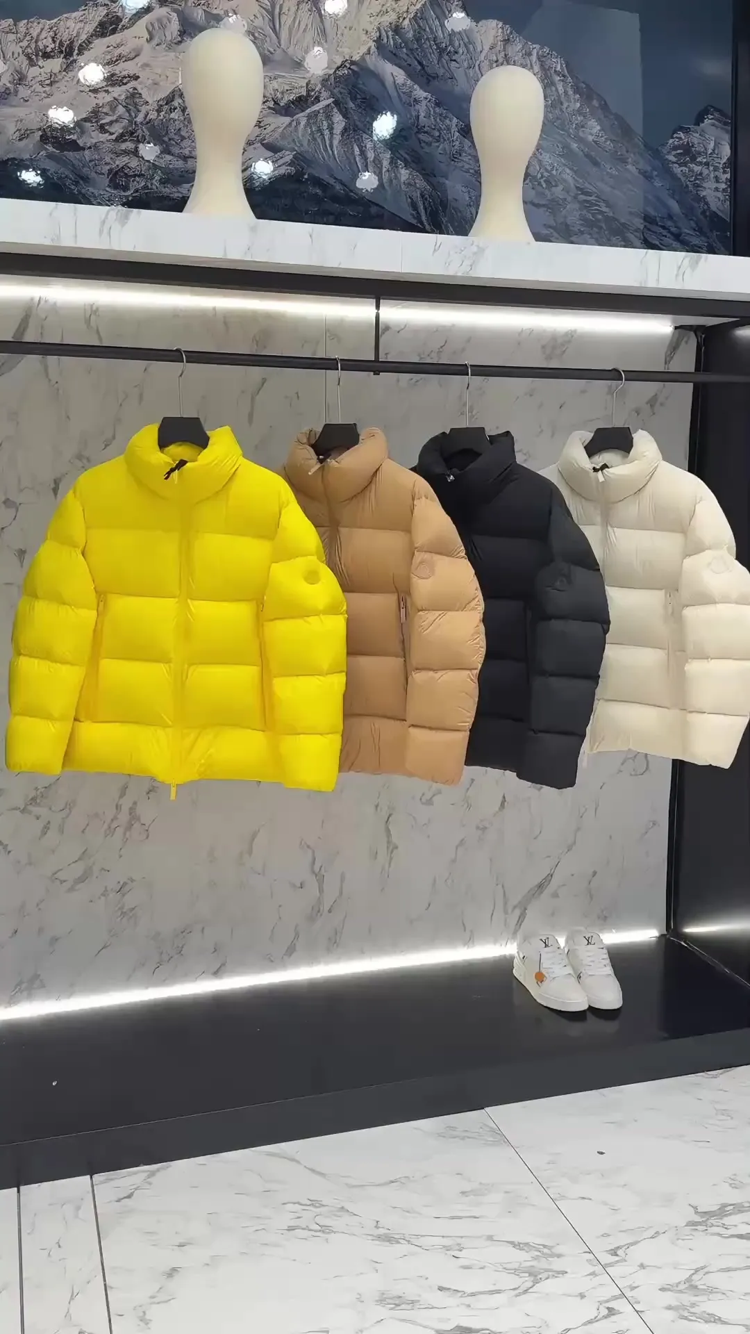 Tarn Short Down Jacket - Short Down Jackets