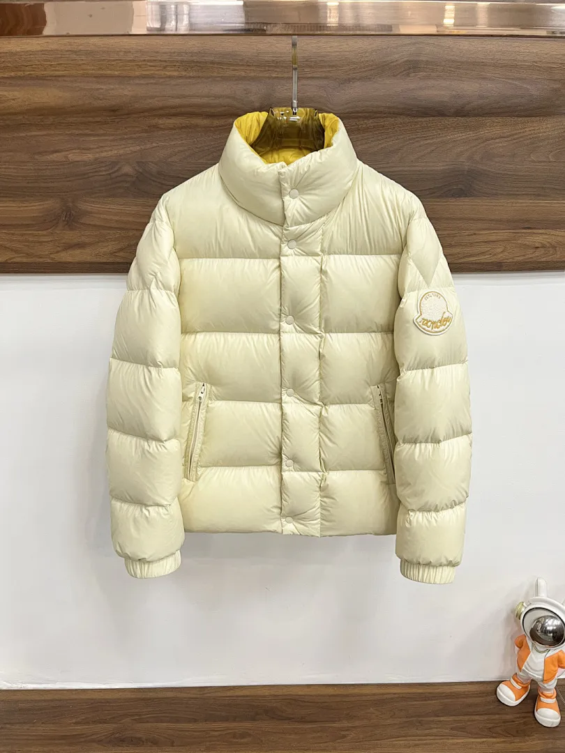 Tripiti Short Down Jacket