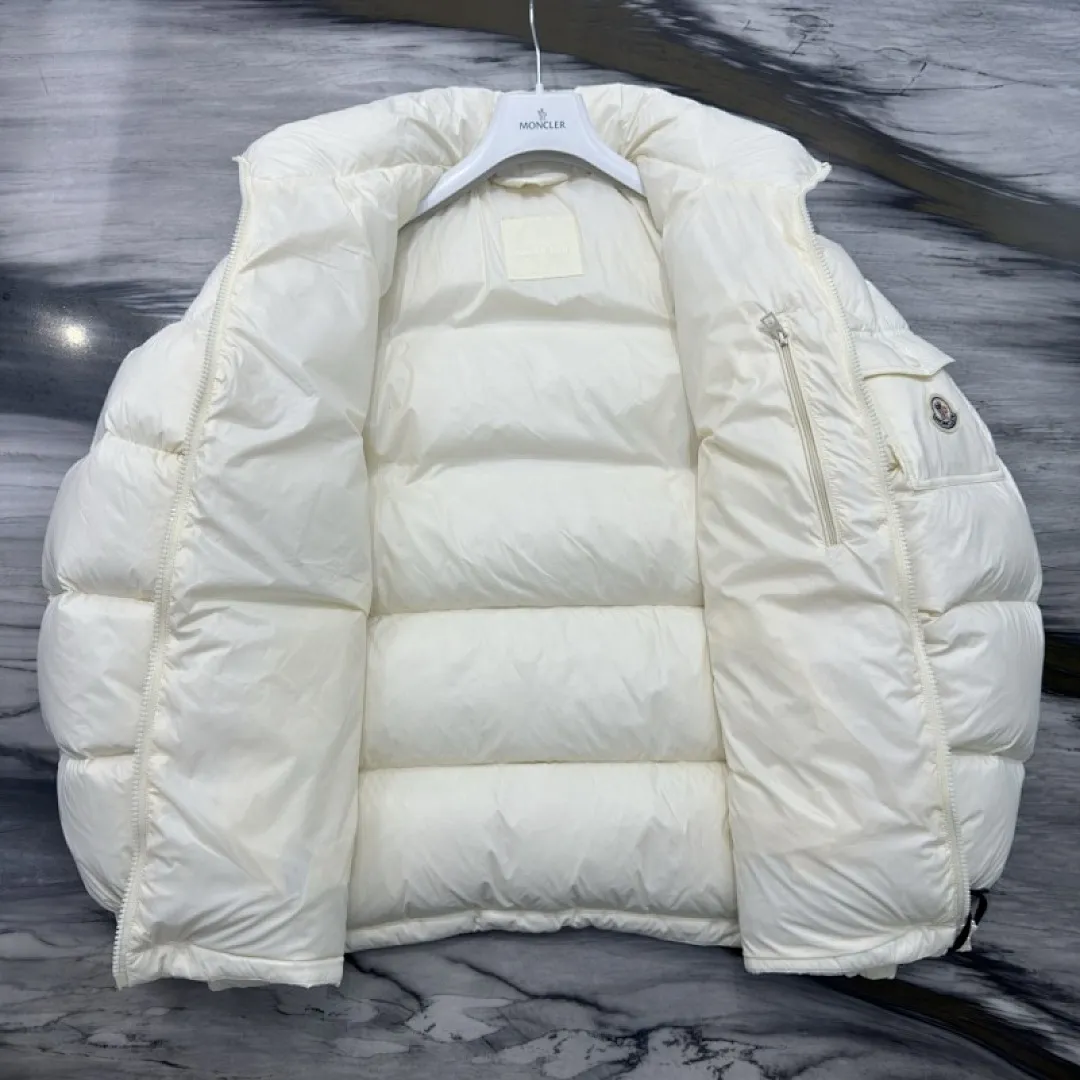 Levitha kurze Daunenjacke mit Kapuze Gelb - Kurze