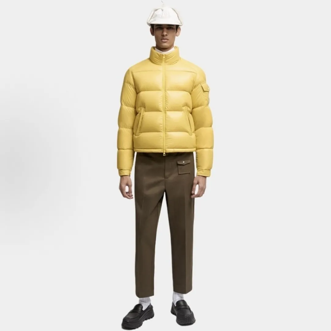 Levitha kurze Daunenjacke mit Kapuze Gelb - Kurze