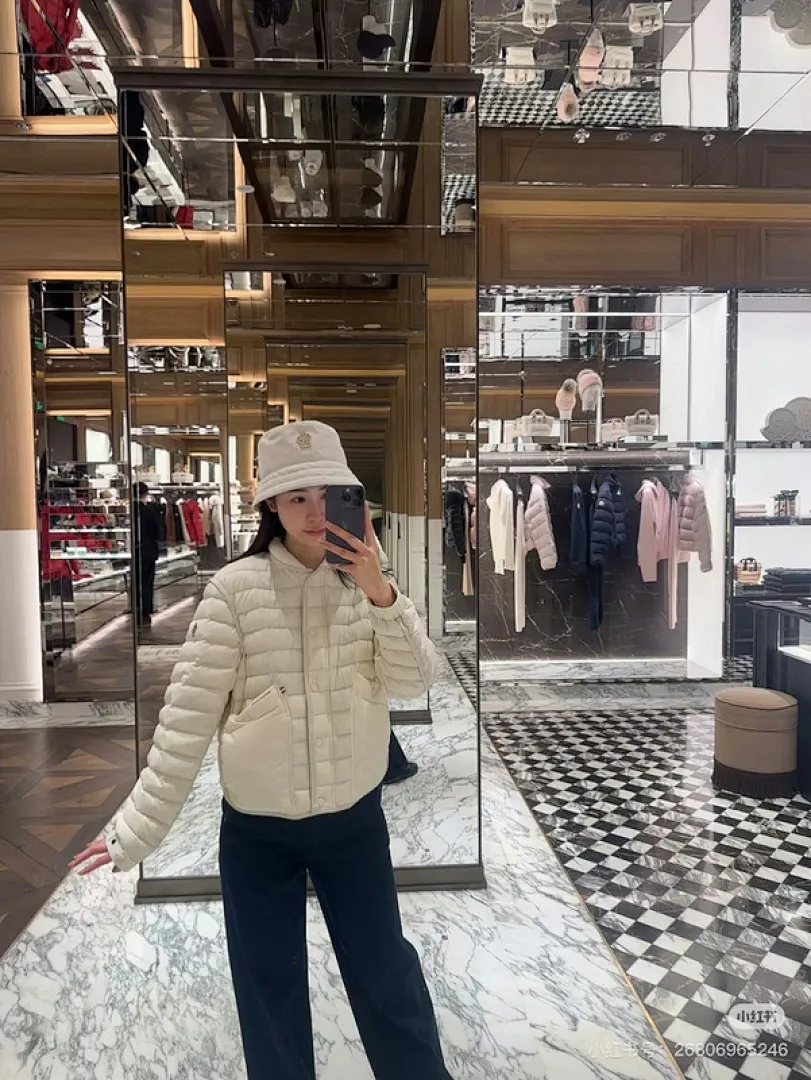 Lvory Nylon Madulain Down Jacket