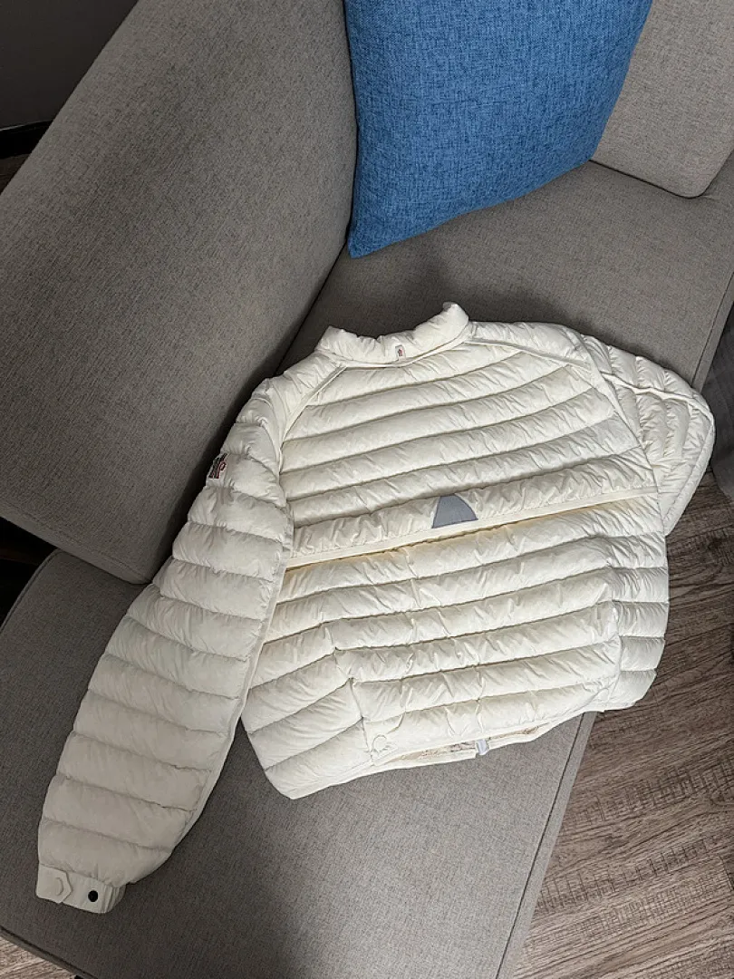 Lvory Nylon Madulain Down Jacket