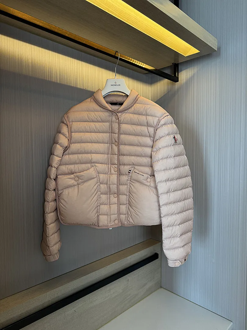 Lvory Nylon Madulain Down Jacket