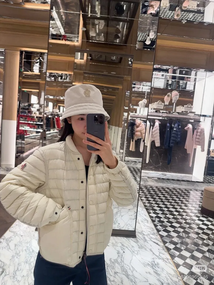 Lvory Nylon Madulain Down Jacket