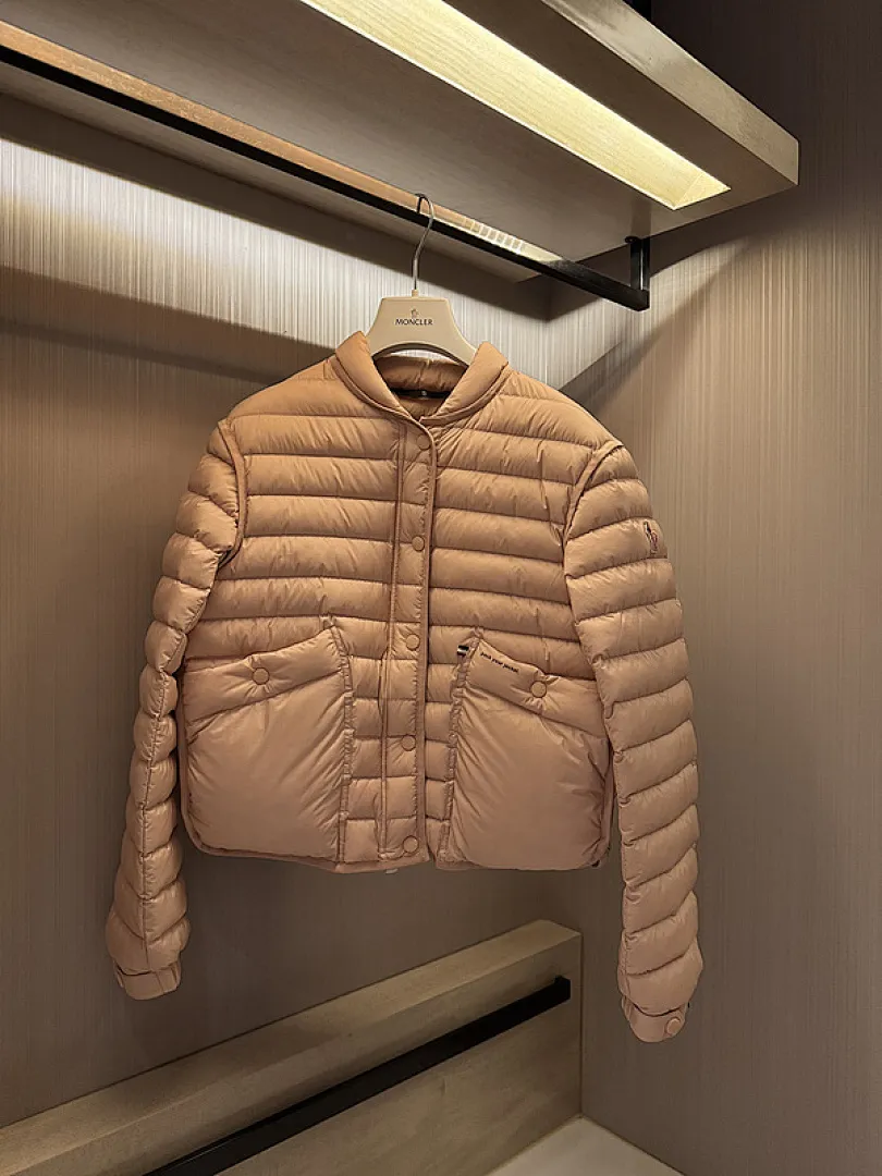 Lvory Nylon Madulain Down Jacket