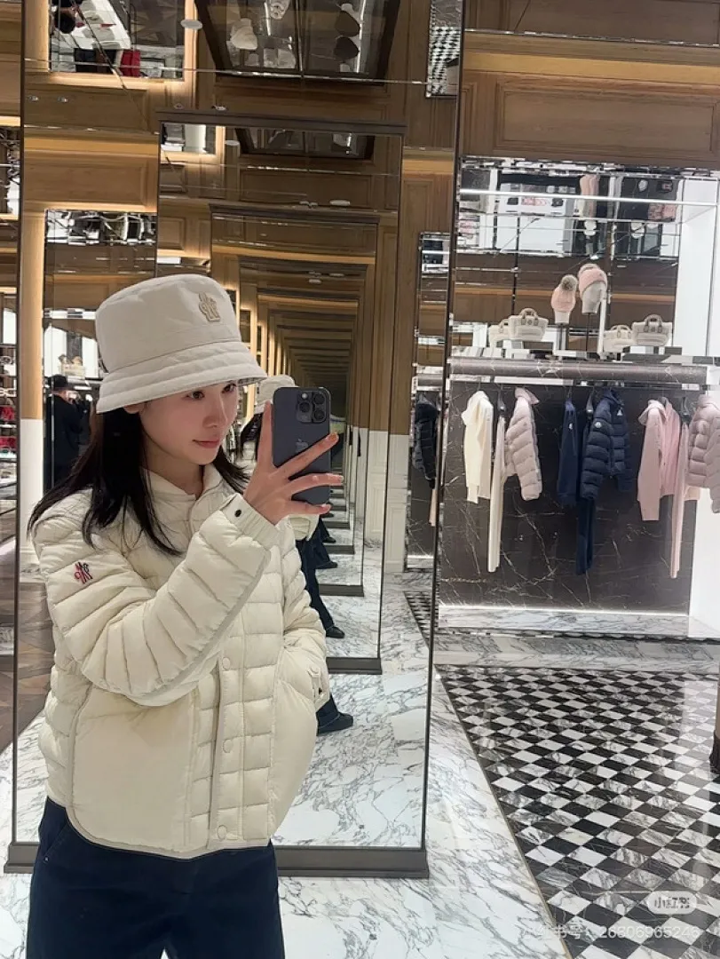 Lvory Nylon Madulain Down Jacket