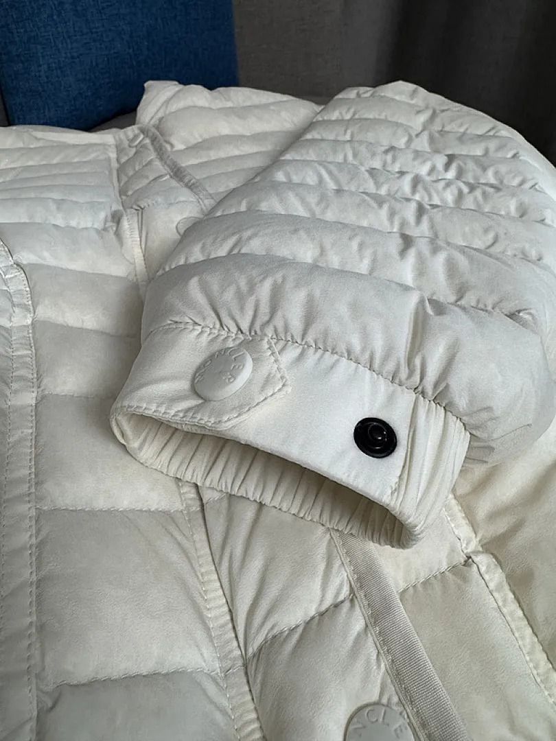 Lvory Nylon Madulain Down Jacket