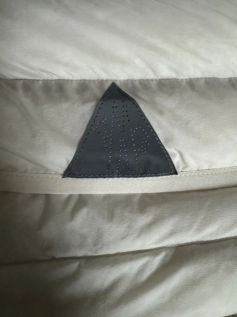 Lvory Nylon Madulain Down Jacket