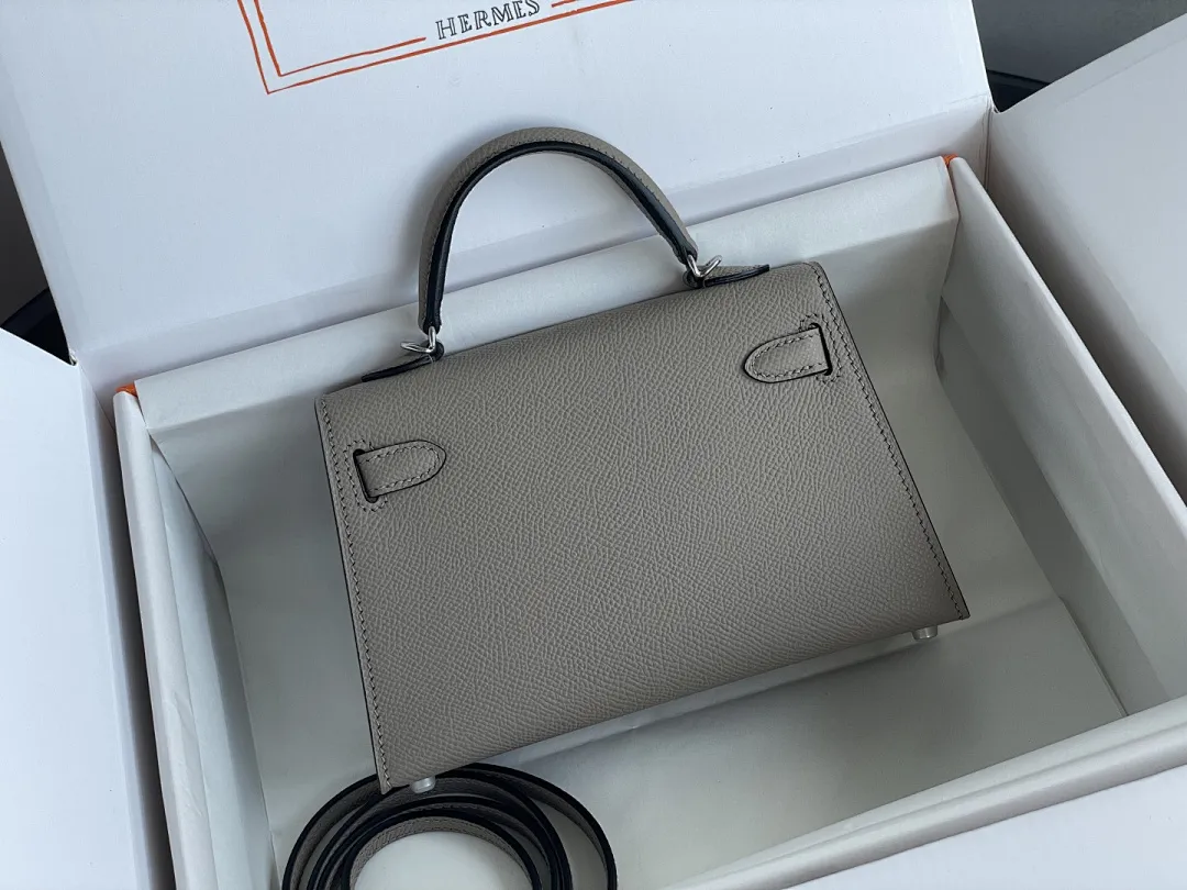 HERMES 899