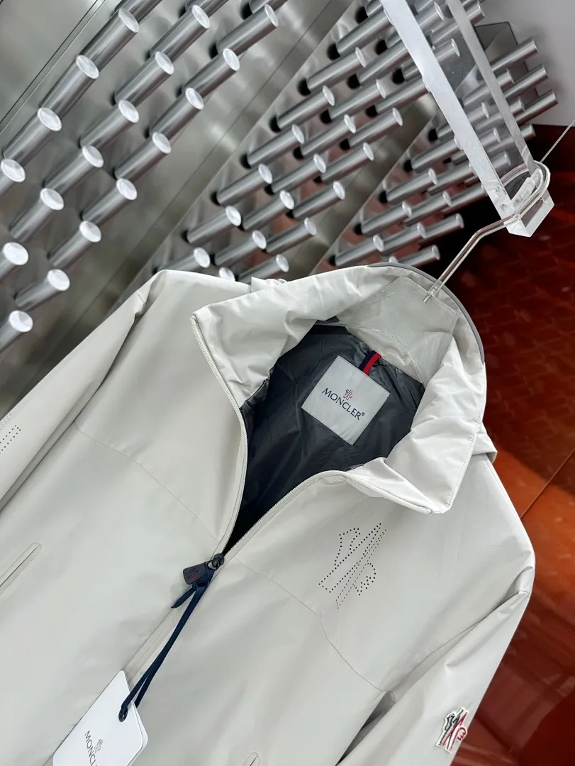 GRENOBLE WINTERBREAK