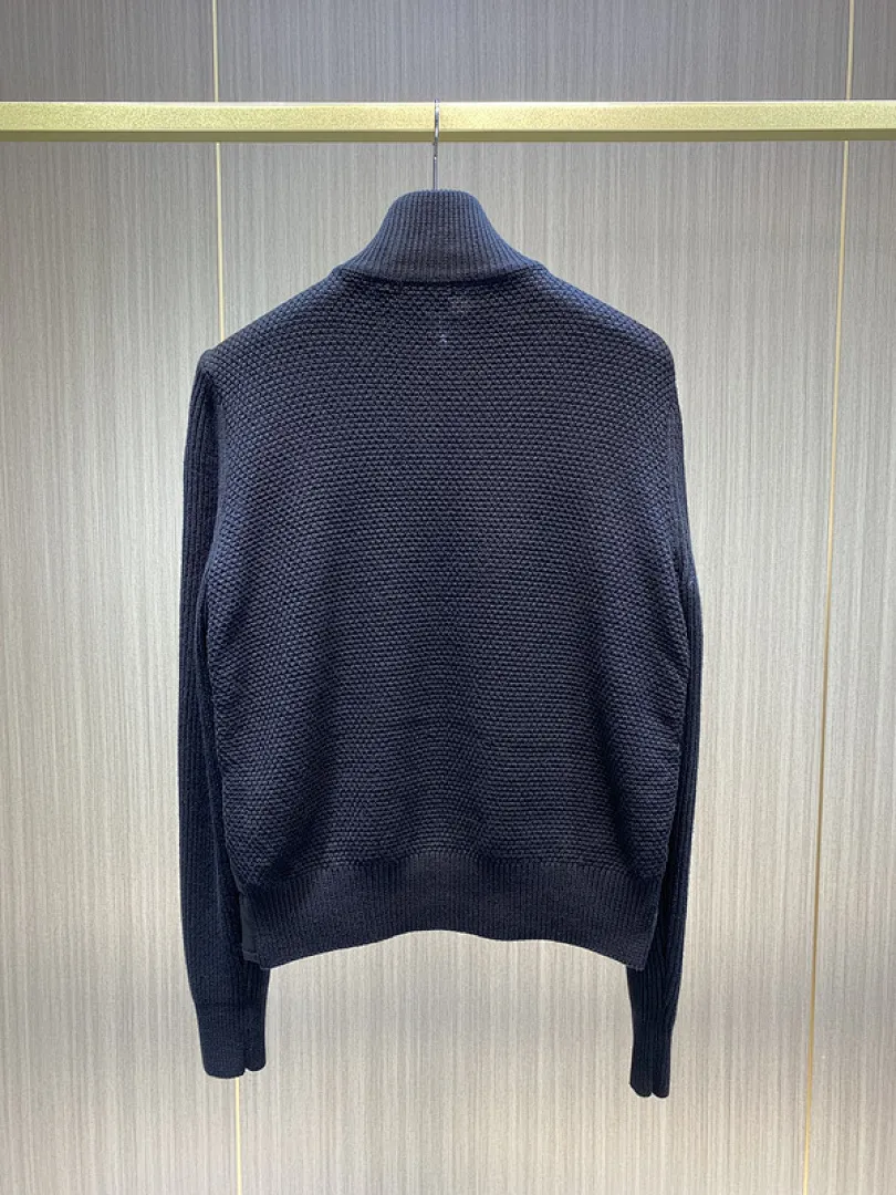 MMoncler down jacket