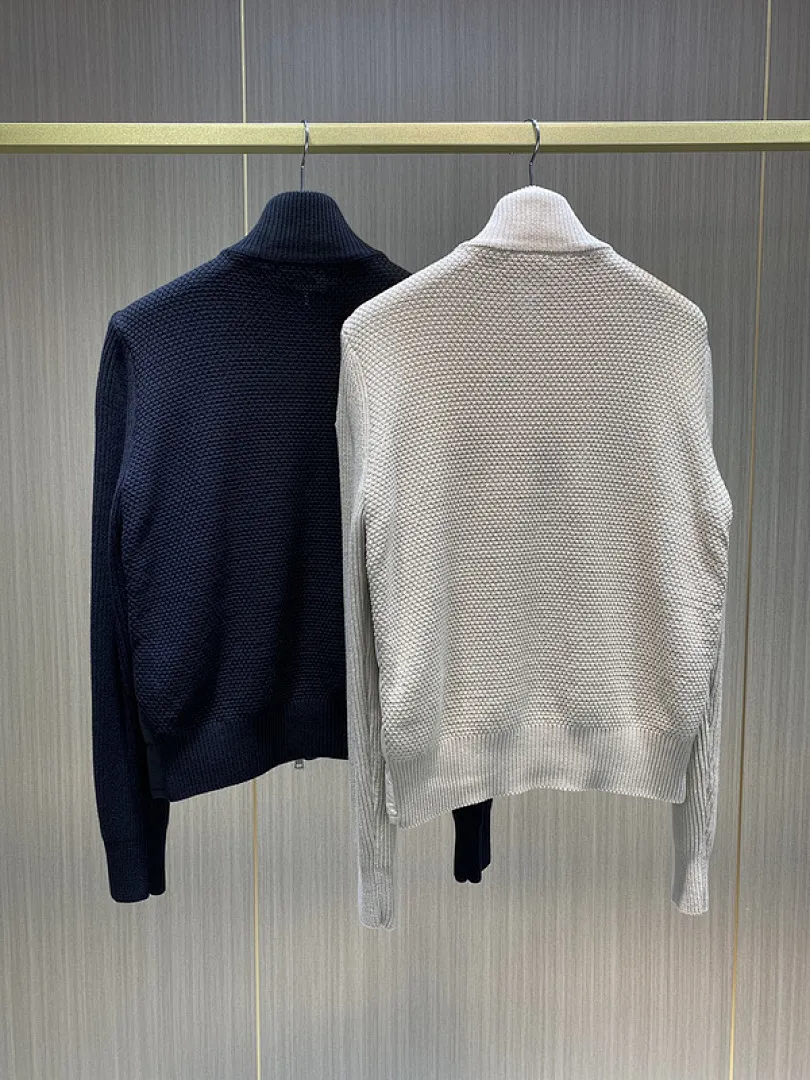 MMoncler down jacket