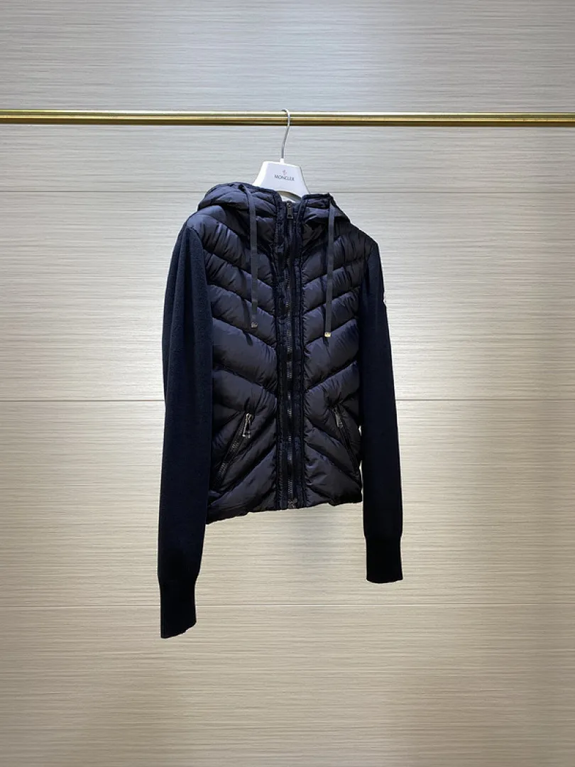 MMoncler Jacket 蒙口款女士针织拼接羽绒服开衫系列 连帽羽绒服外套