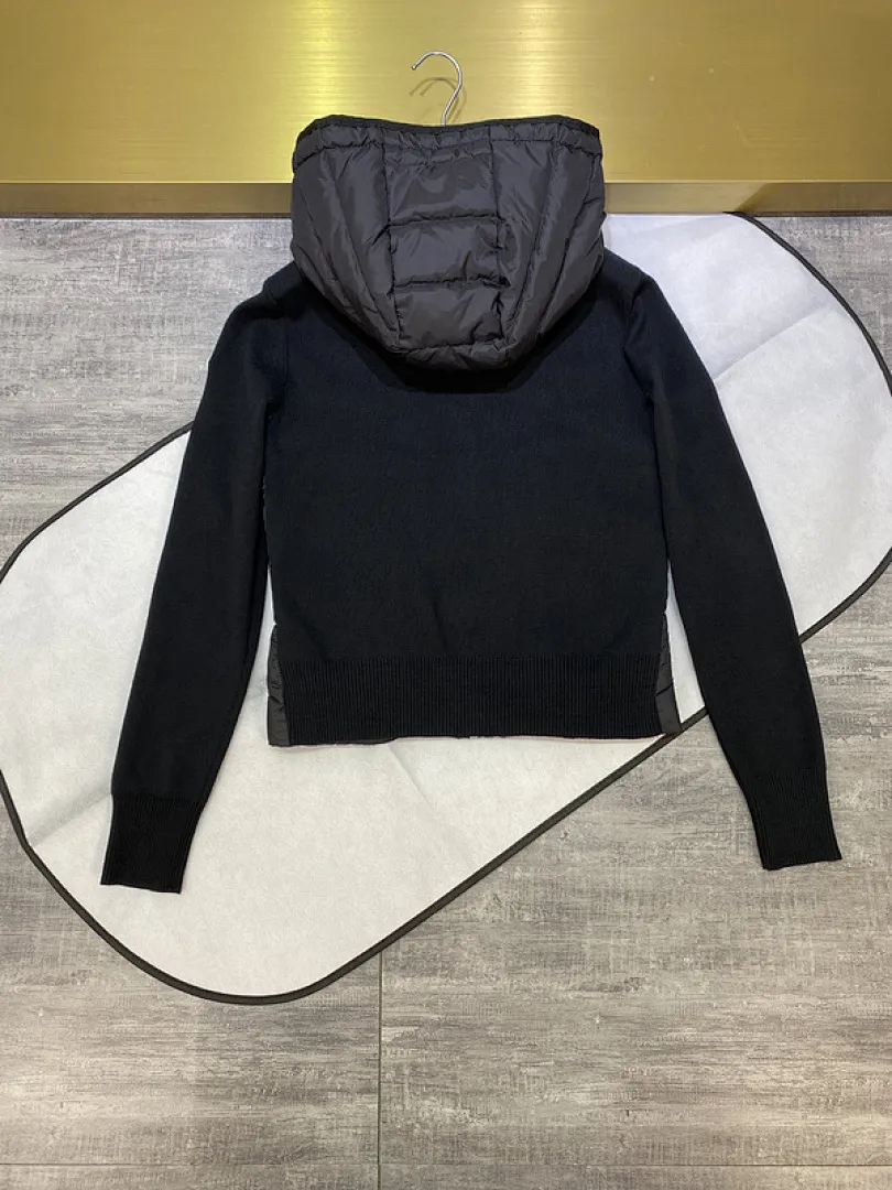 MMoncler Jacket 蒙口款女士针织拼接羽绒服开衫系列 连帽羽绒服外套