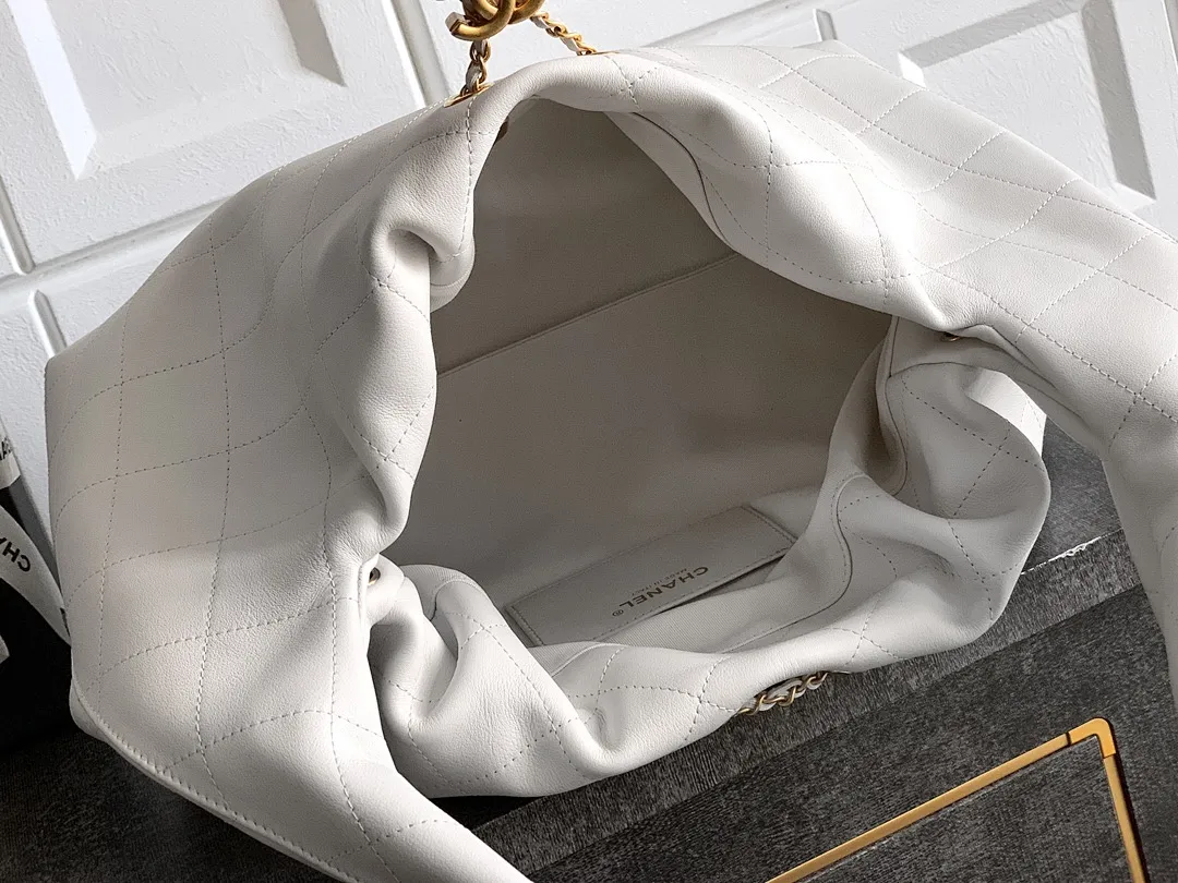 Chanel bag 179083 $338.25 USD