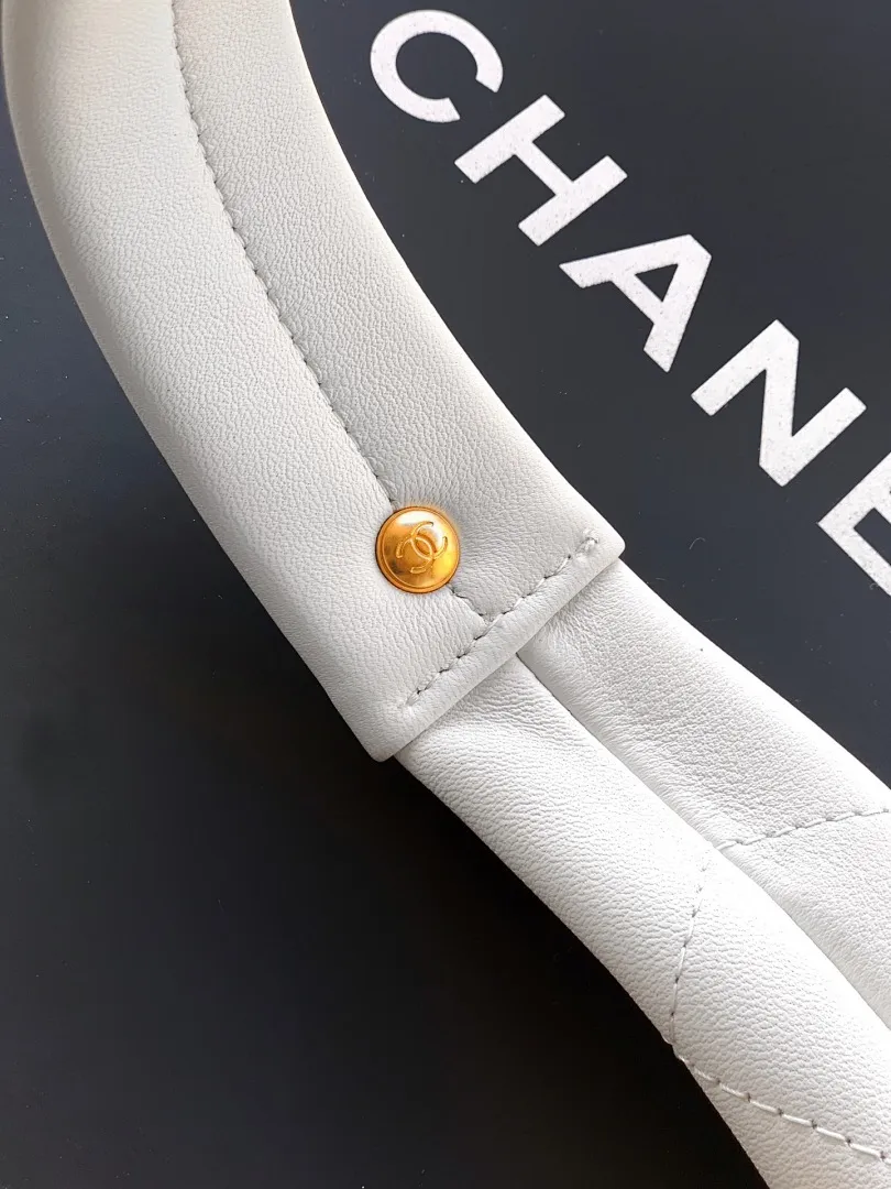 Chanel bag 179083 $338.25 USD