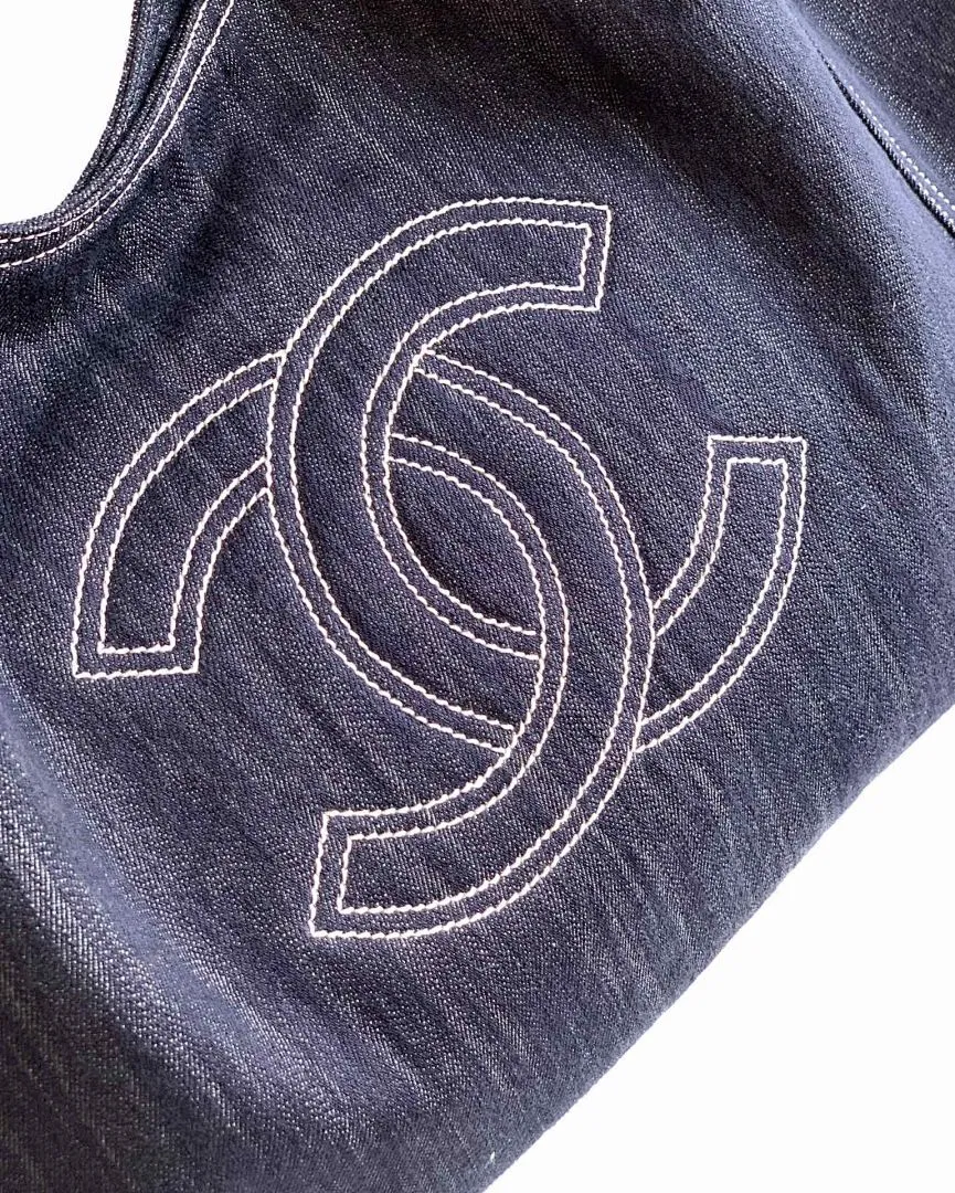 Chanel bag 179090 $242 USD