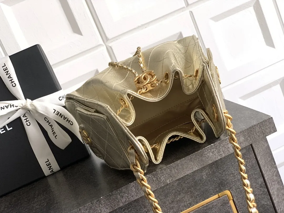 Chanel bag 179087 $305.25 USD