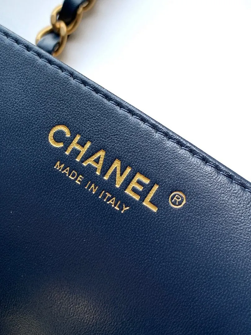 Chanel bag 179099 $352 USD