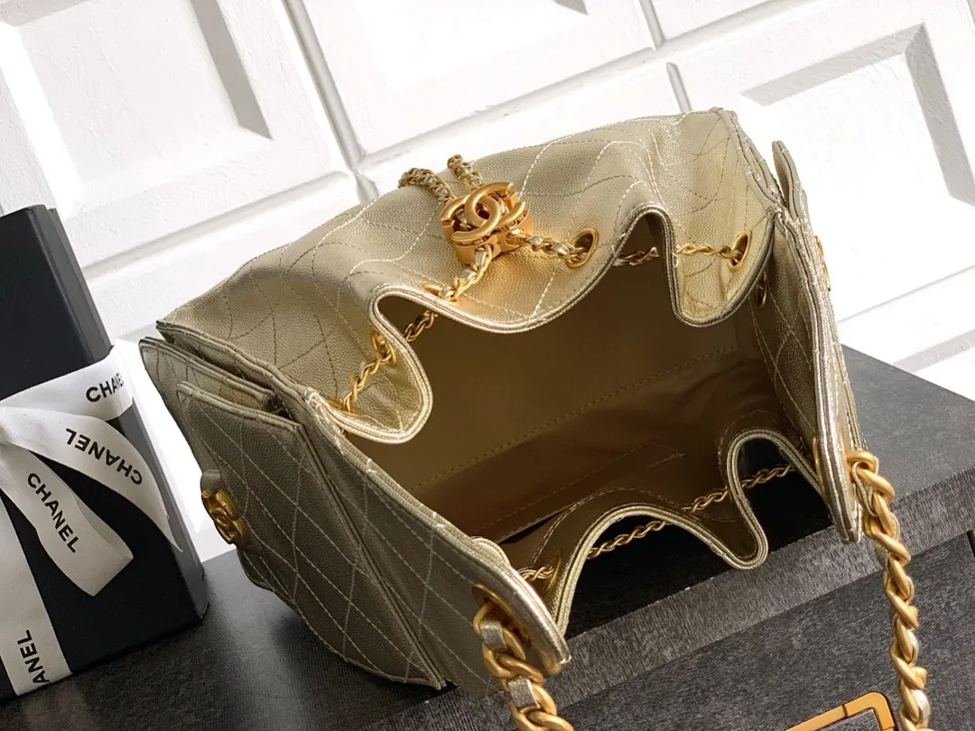 Chanel bag 179086 $324.5 USD