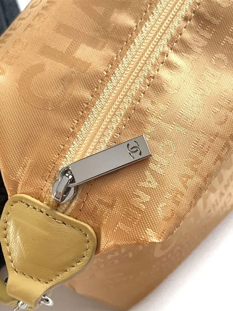 Chanel bag 179090 $242 USD