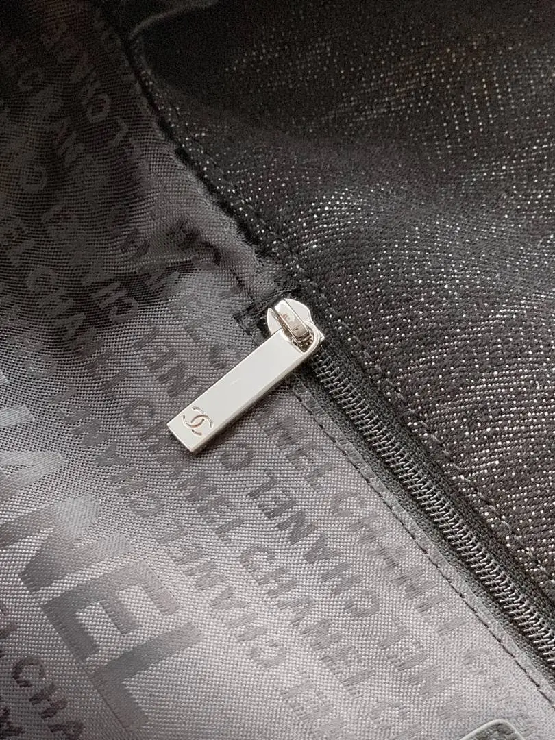 Chanel bag 179088 $242 USD