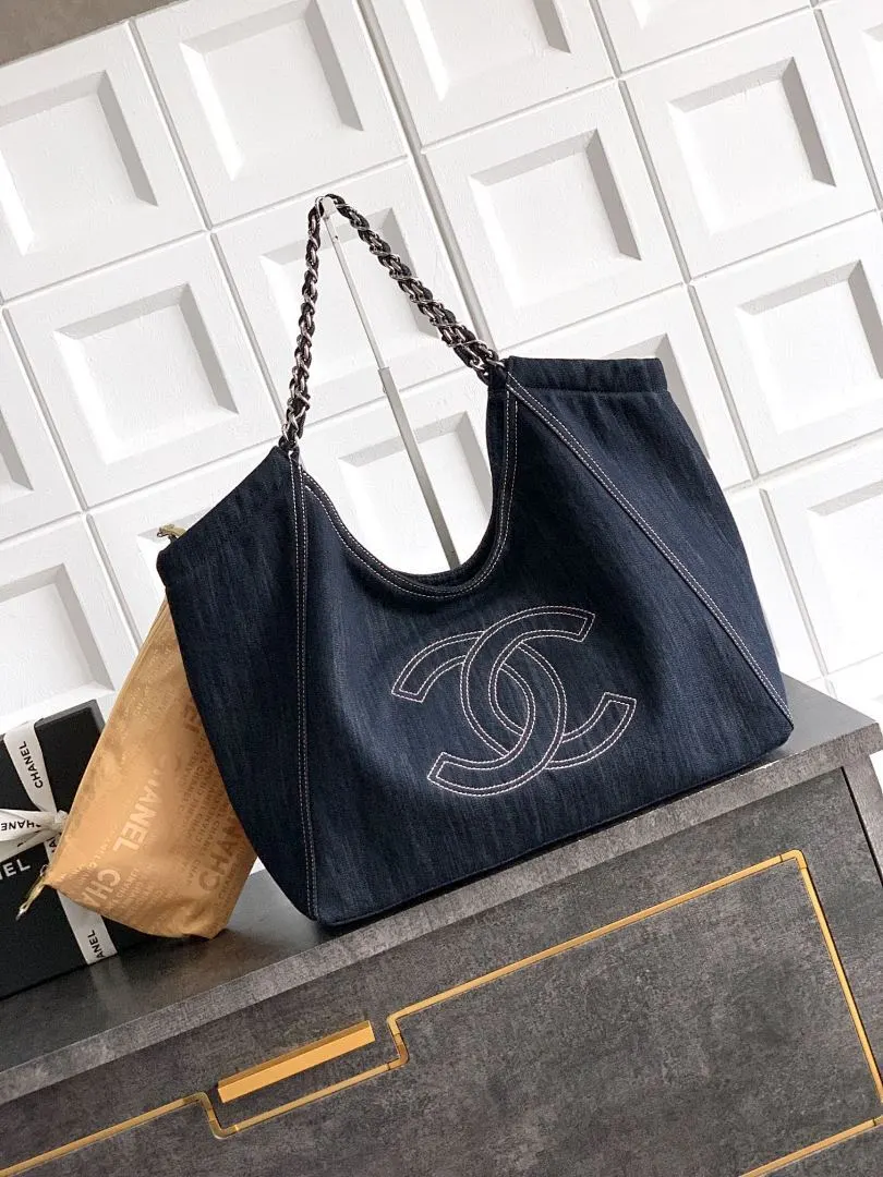 Chanel bag 179091 $228.25 USD