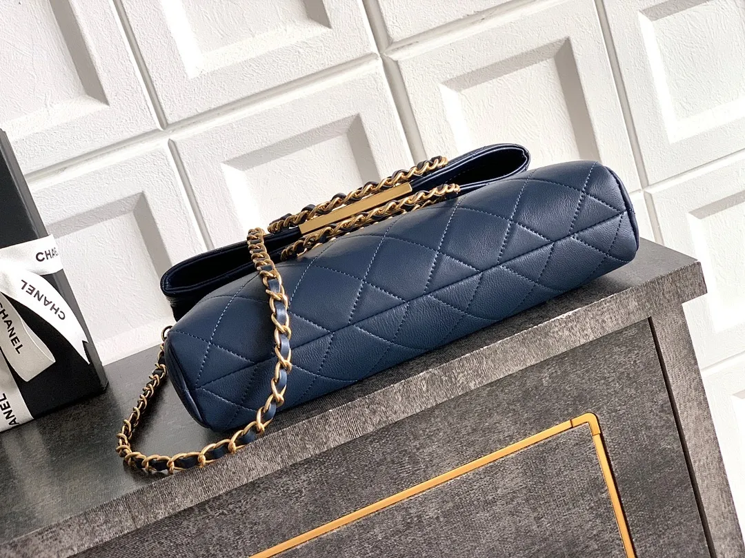 Chanel bag 179098 $338.25 USD