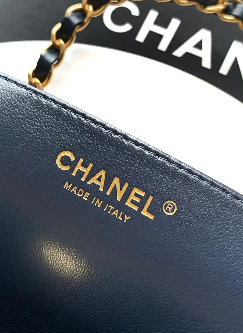 Chanel bag 179098 $338.25 USD