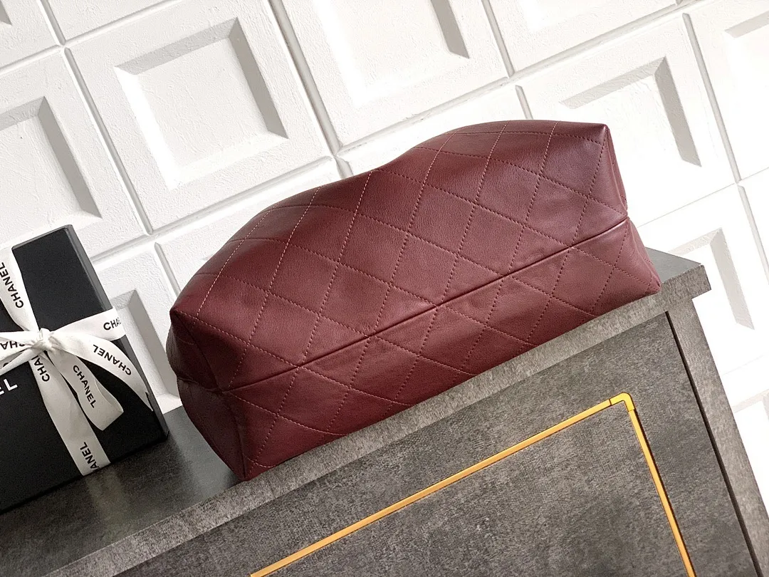 Chanel bag 179084 $338.25 USD