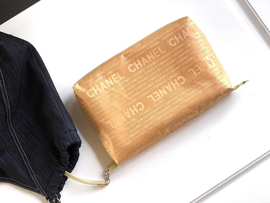 Chanel bag 179090 $242 USD