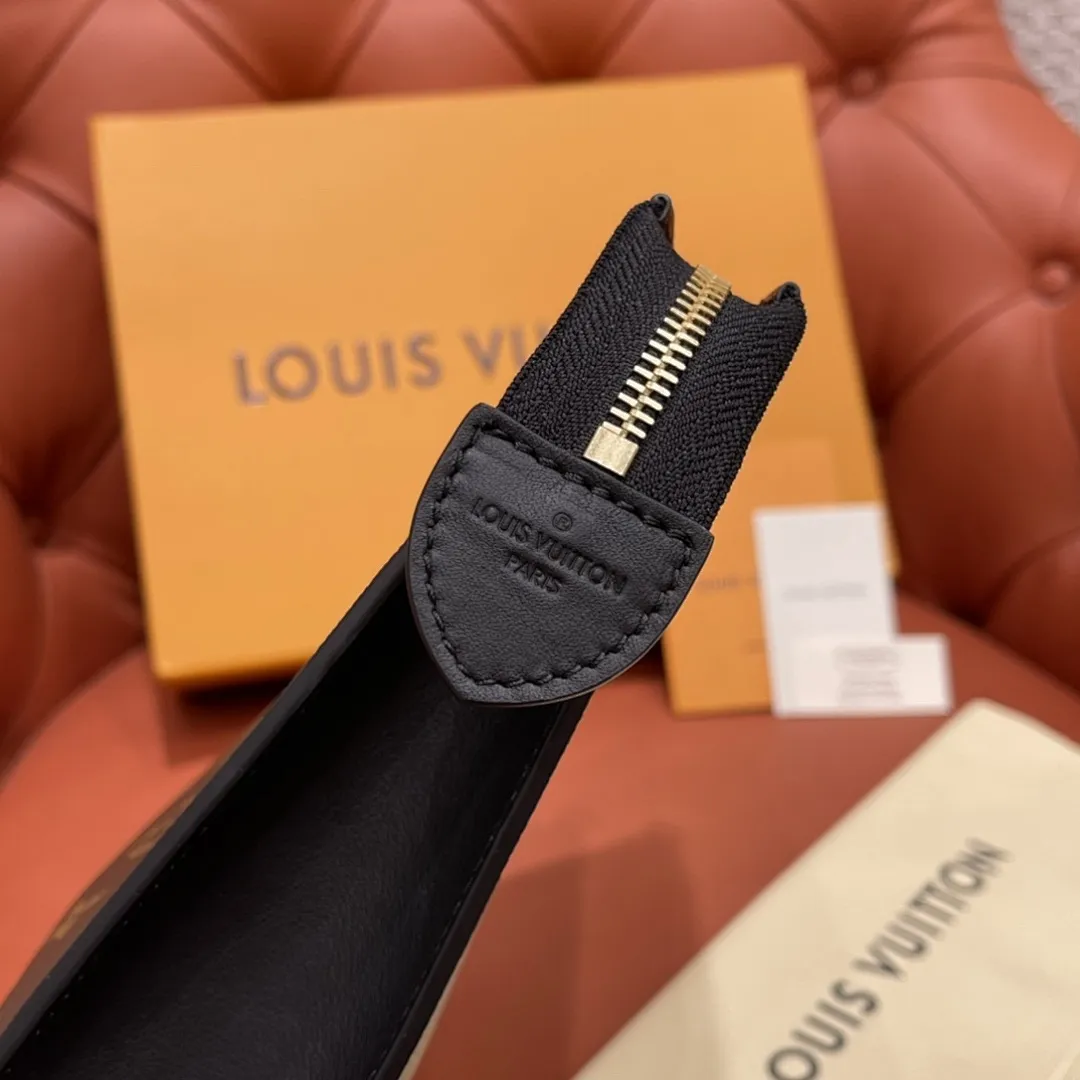 P900 - M46037 老花