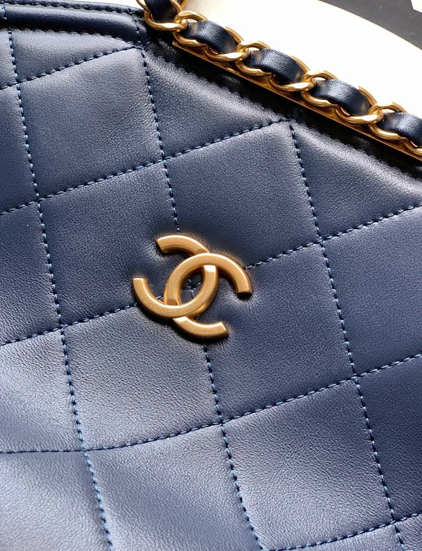 Chanel bag 179098 $338.25 USD