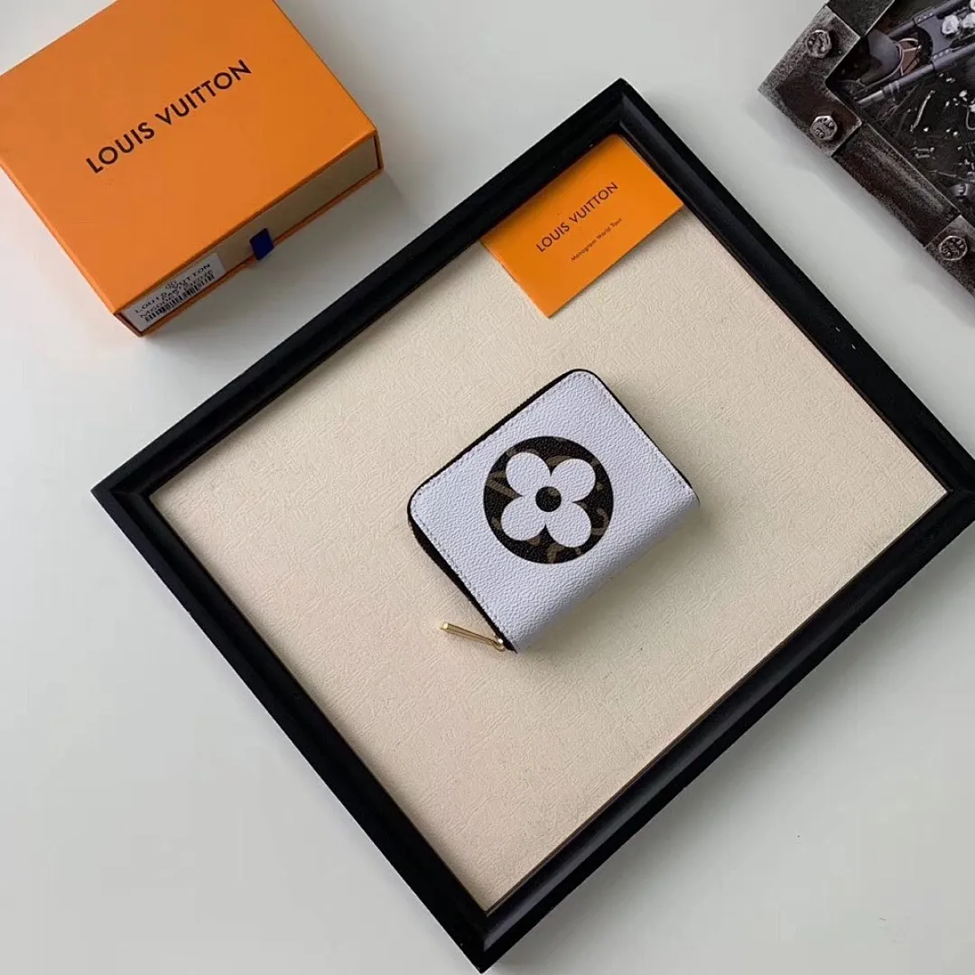 LV ZIPPY WALLET M60067XD