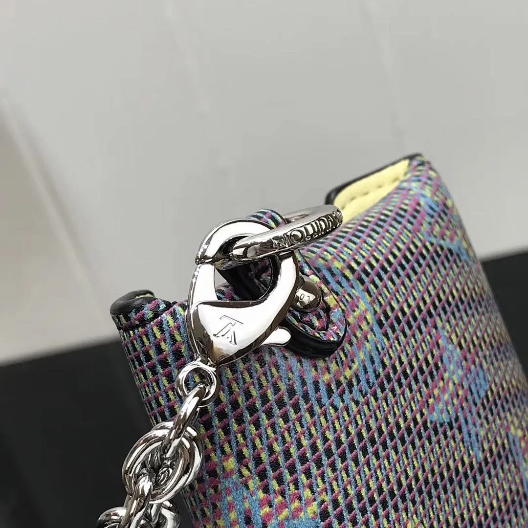 LV KIRIGAMI NECKLACE M68613