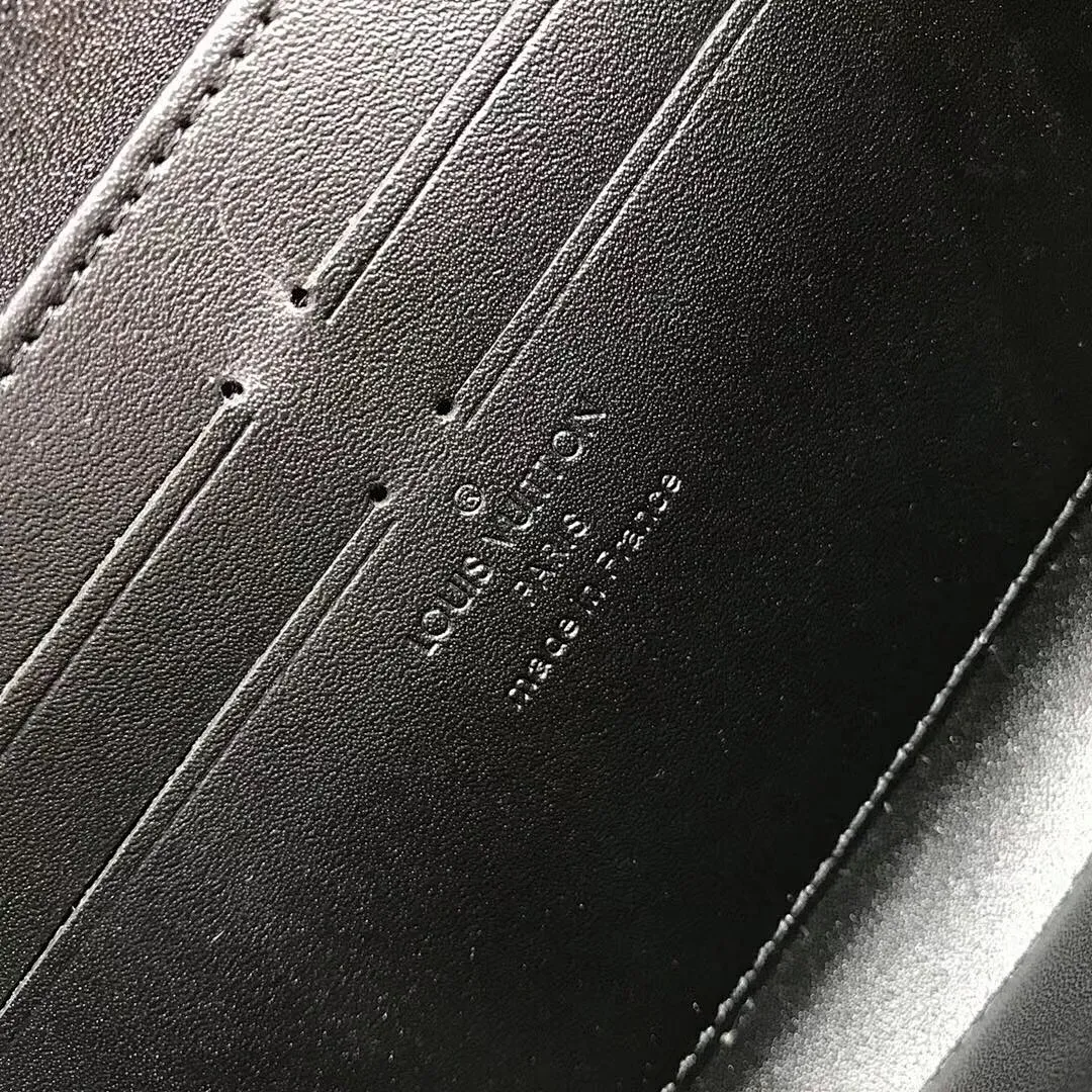 LV ZIPPY WALLET M60017YG