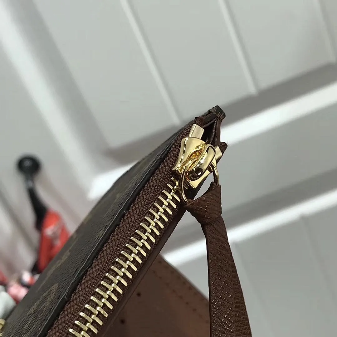 LV VICTORINE WALLET M63326SD