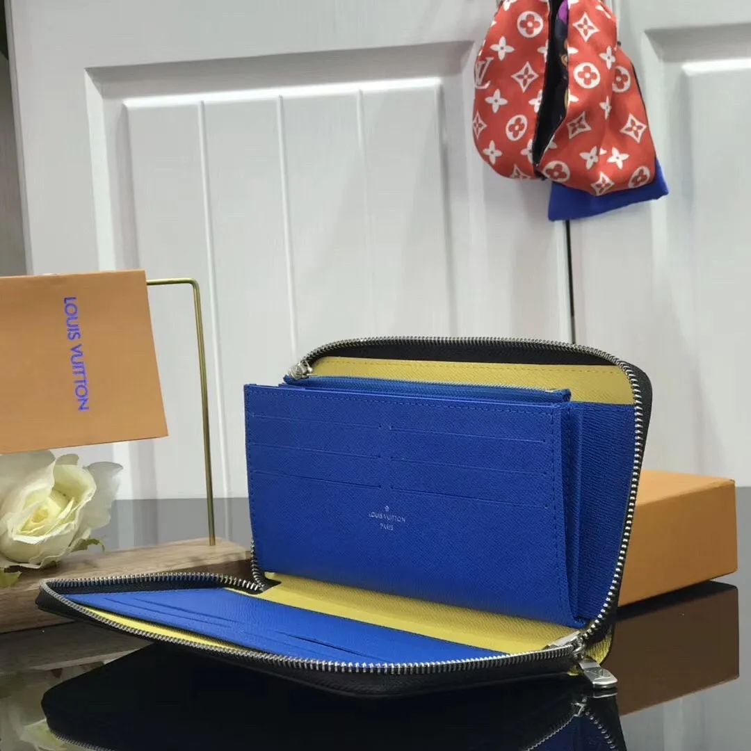 LV ZIPPY WALLET M68227