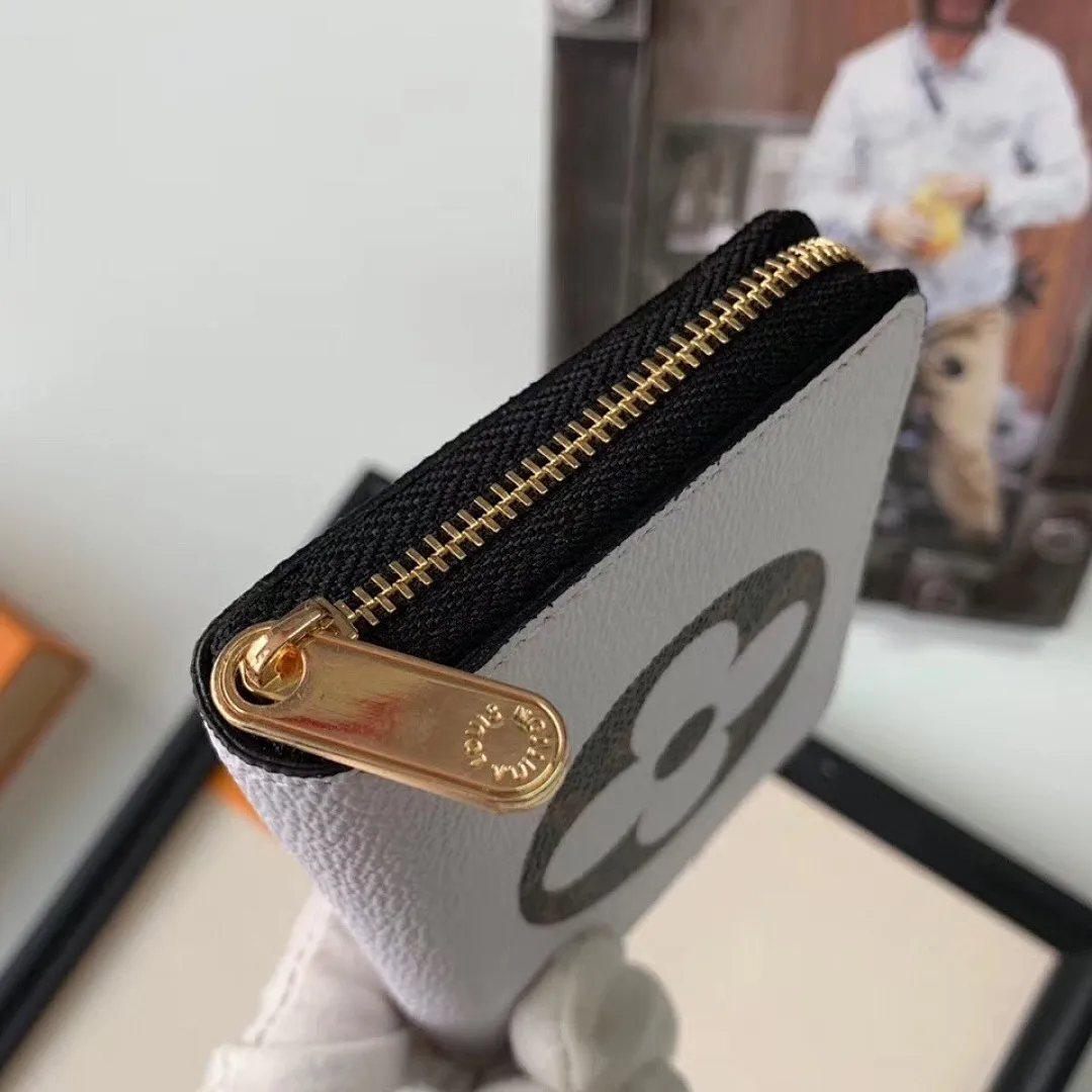 LV ZIPPY WALLET M60067XD