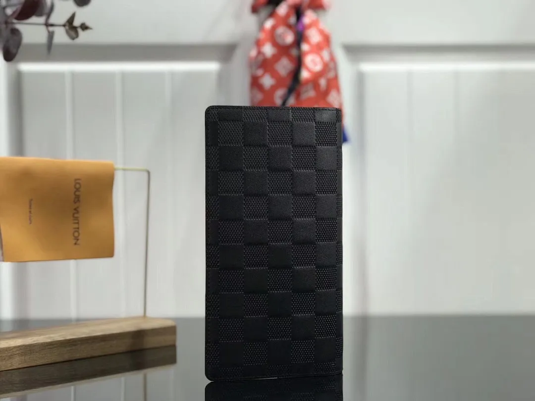 LV BRAZZA WALLET M66540YG