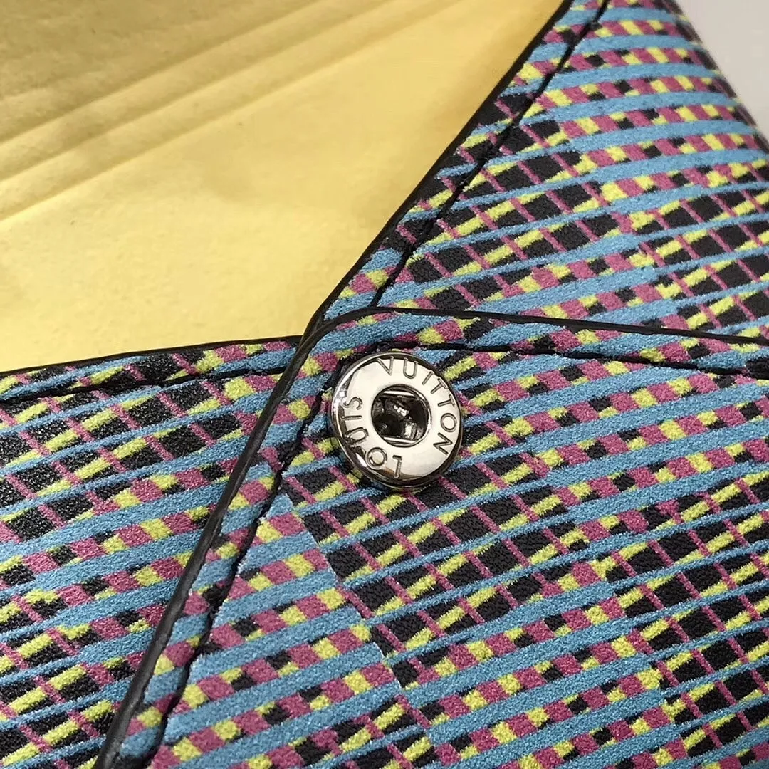 LV KIRIGAMI NECKLACE M68613