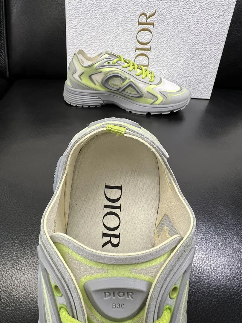 DIOR 0233