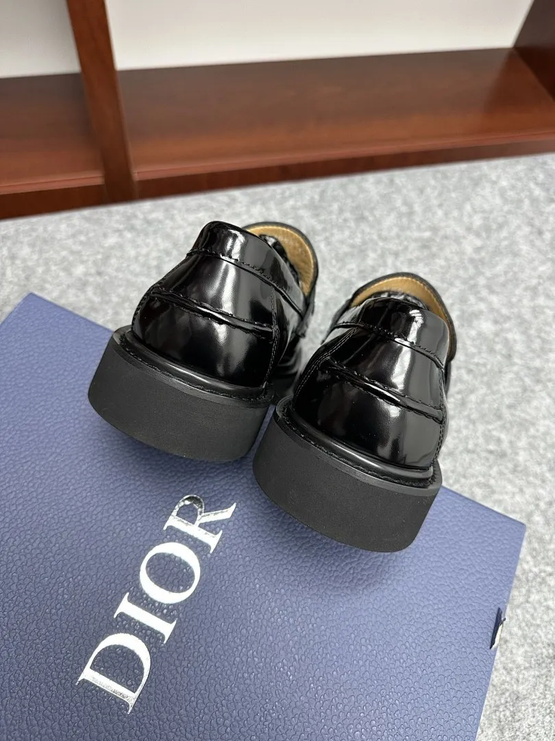 DIOR0657