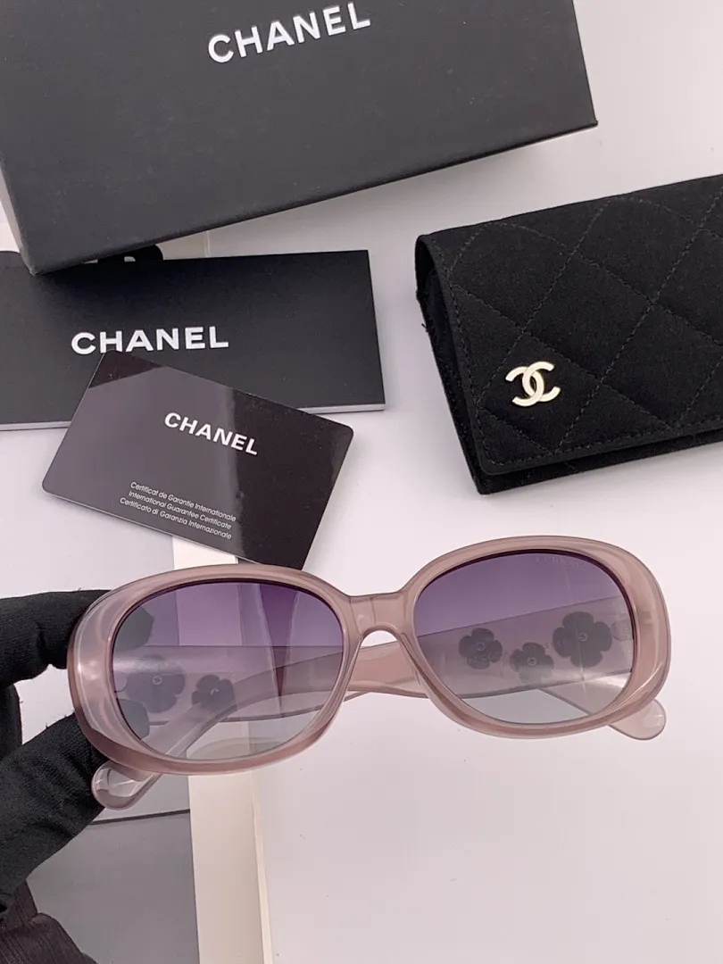 Chanel 0049