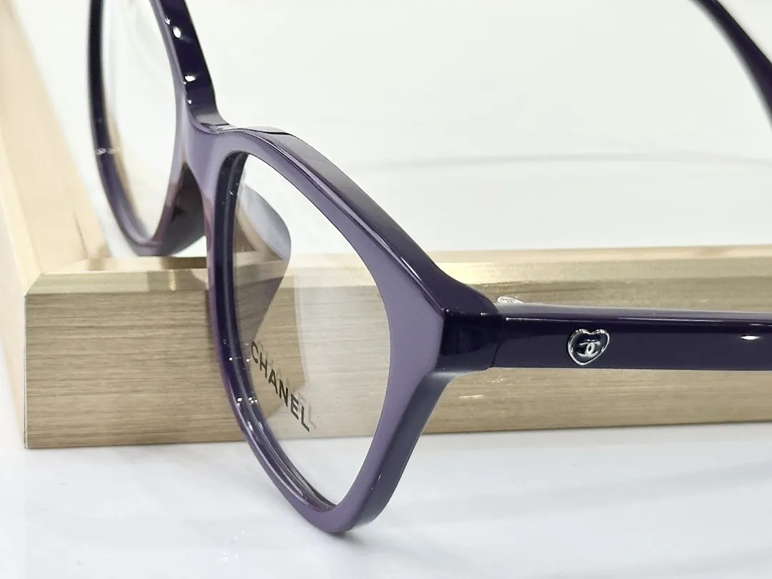 Chanel549