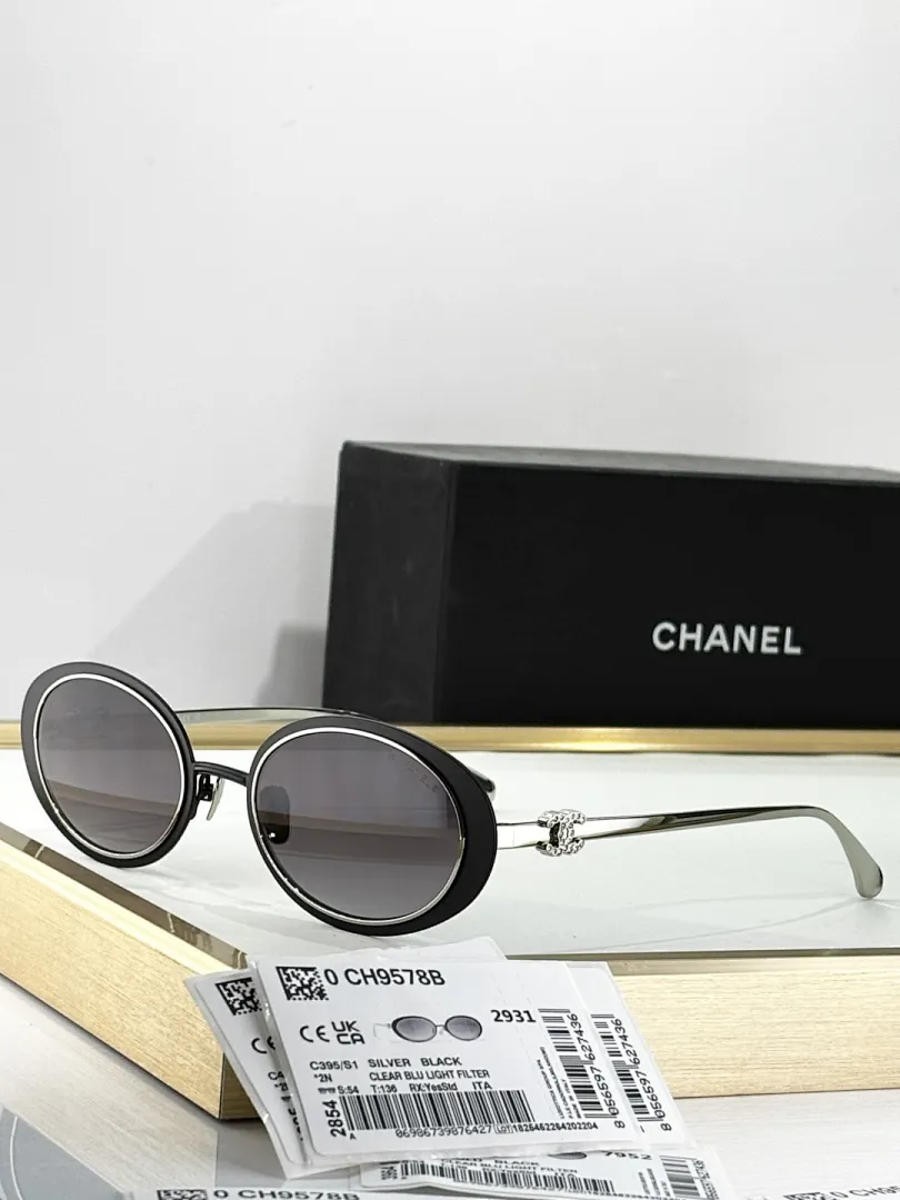 Chanel563